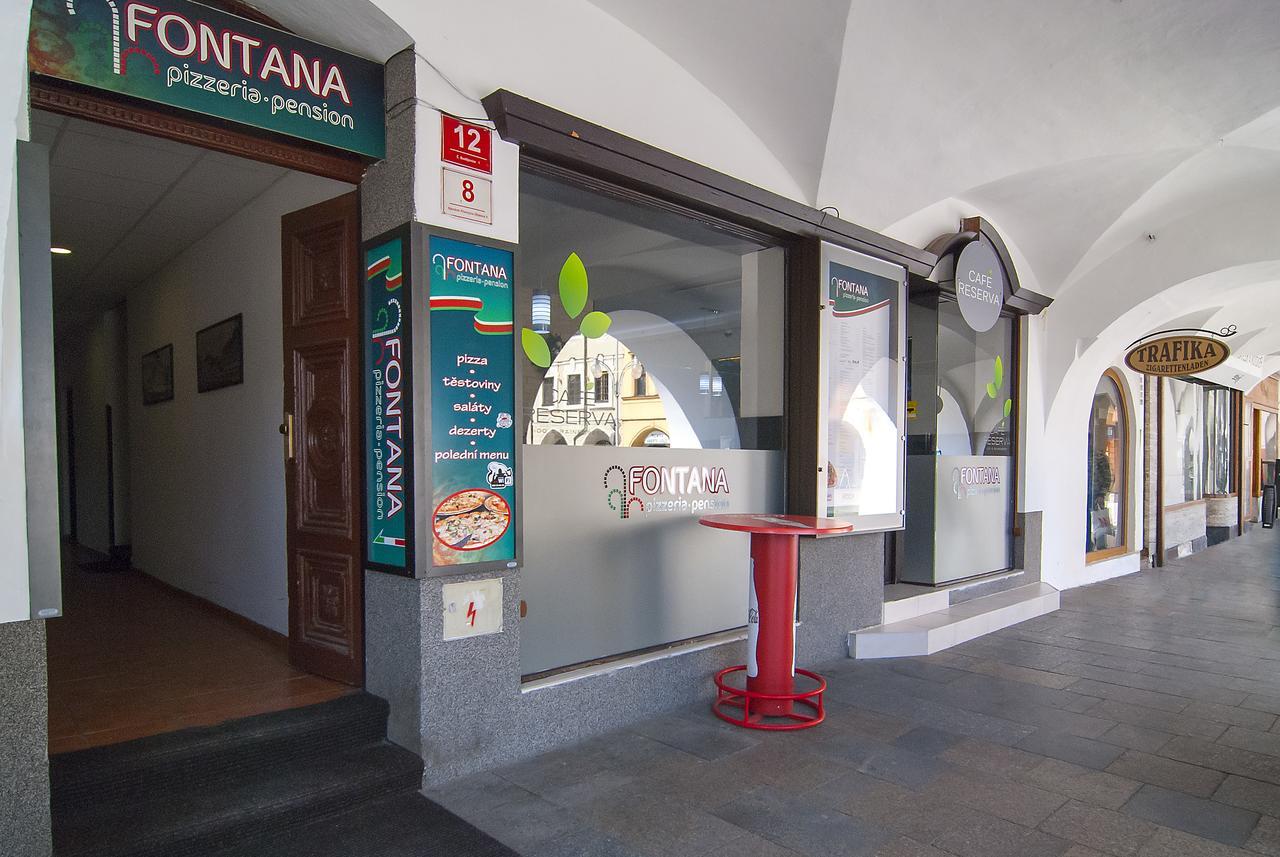 Fontana Pizzeria - Pension Чешка Будьовица Екстериор снимка